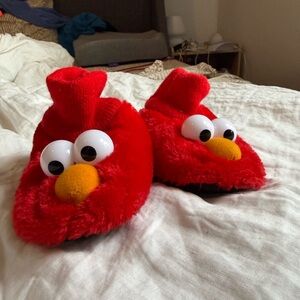 Elmo Fuzzy Slippers
